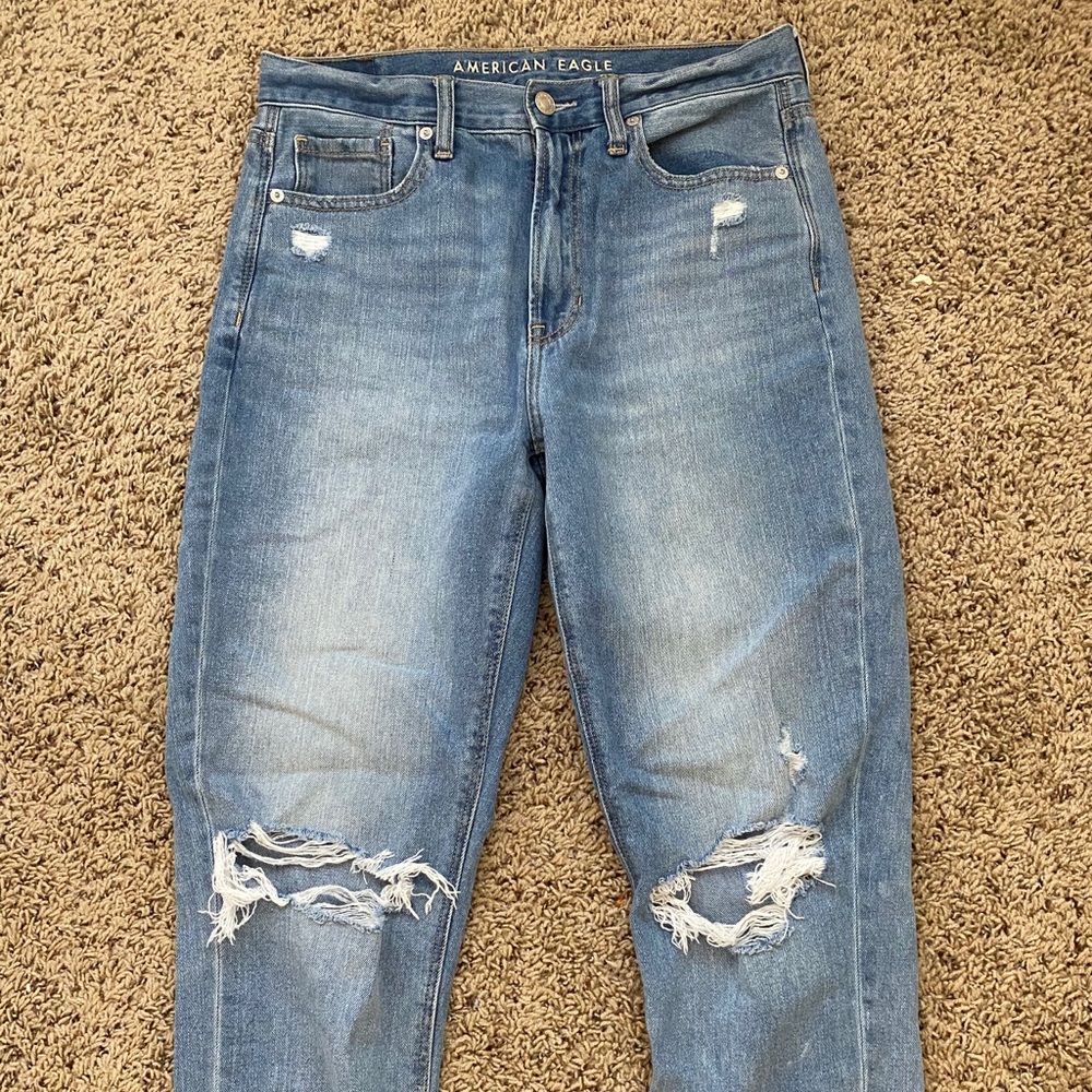 American eagle mom jeans